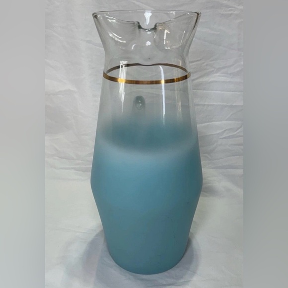 Vintage Blendo Turquoise Blue Glass Pitcher Mid Century Modern 11.75" 2.5 Qt - Picture 4 of 9